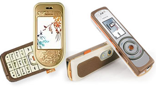 Nokia 7370 and 7380 Fancy Phones: Spread L'Amour